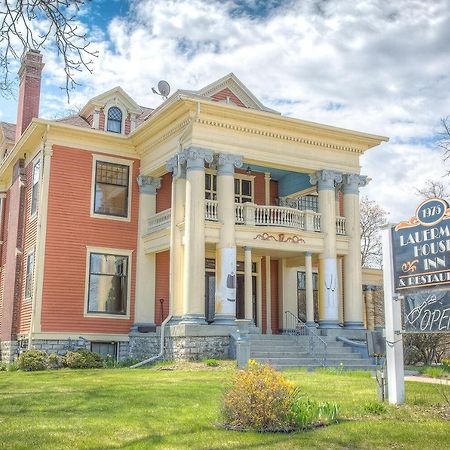 Lauerman House Inn Bed & Breakfast Marinette Екстериор снимка